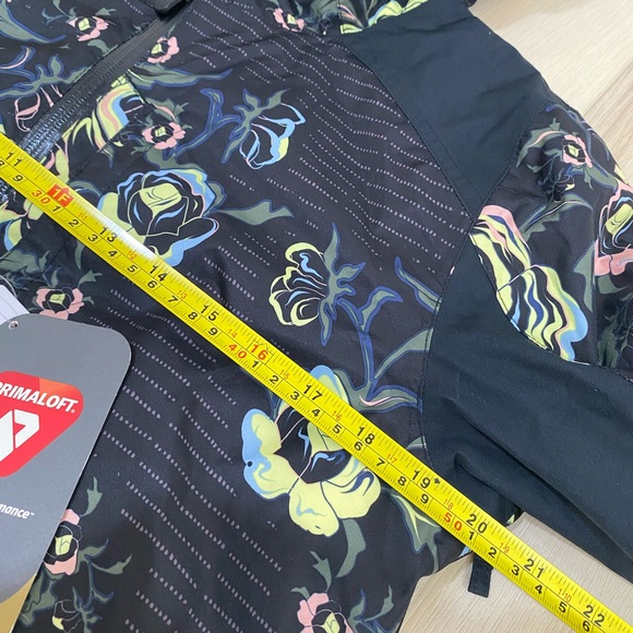 NWT Roxy Women Jet Ski Dry Flight Ski Snow Jacket Floral Size M Waterproof - Picture 16 of 16